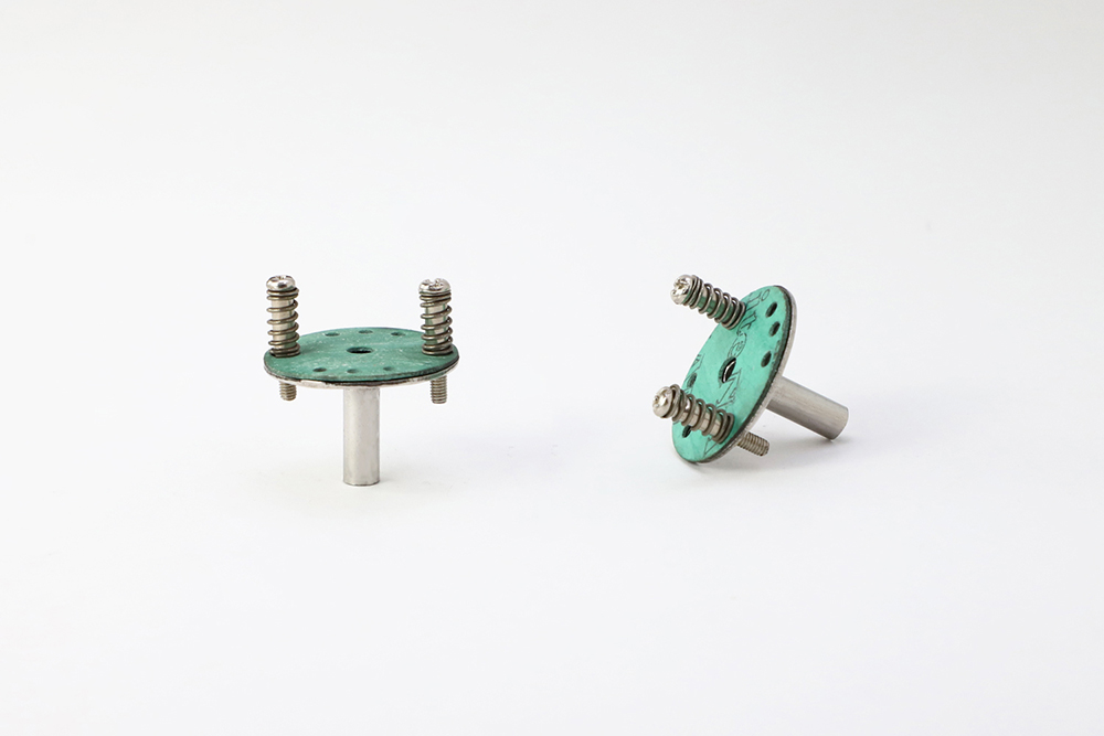 Manufacturer Of Spring Loaded Circle With Welded Pipe